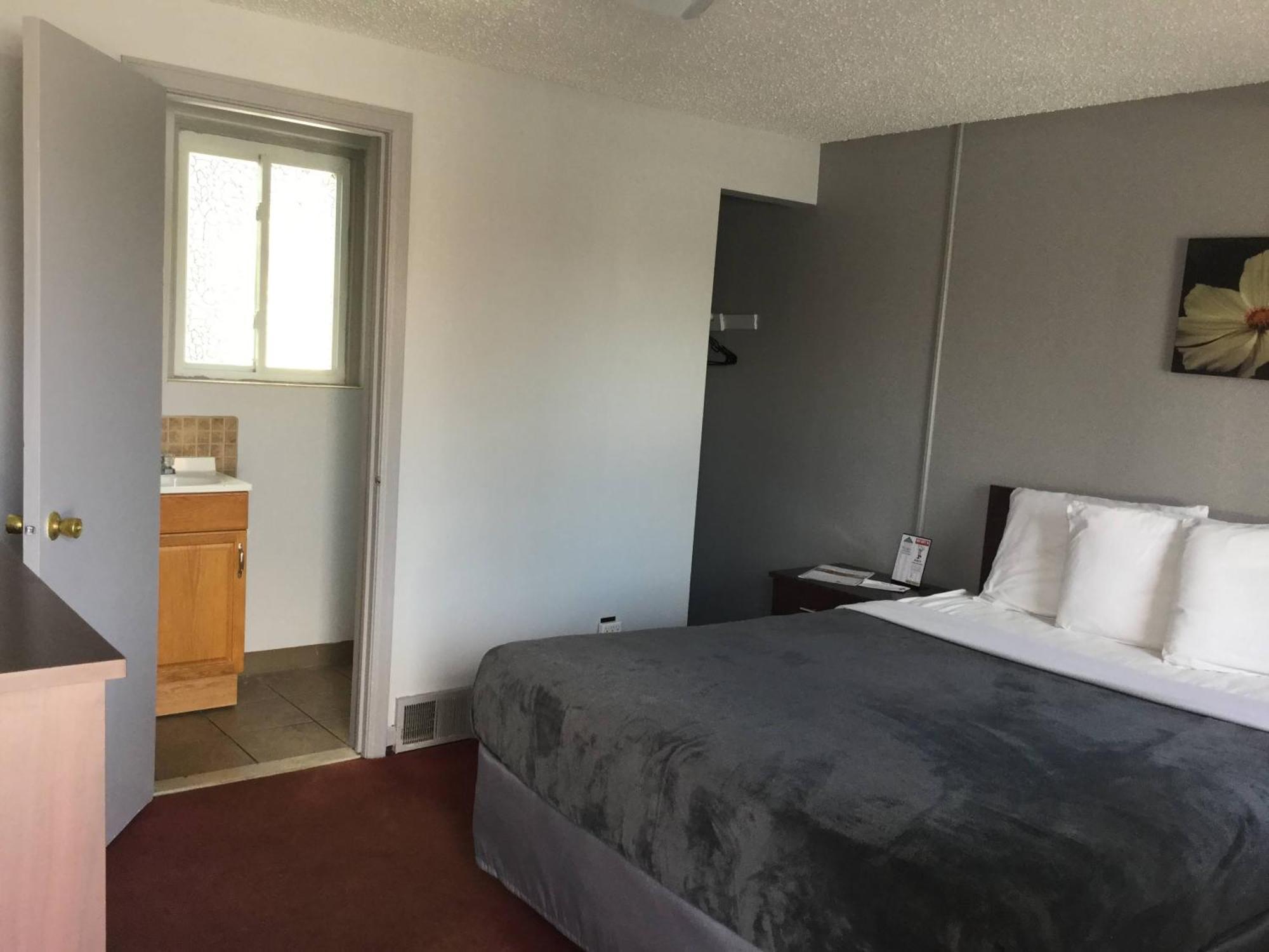 Swiss Cottage Inn Niagara Falls Bagian luar foto